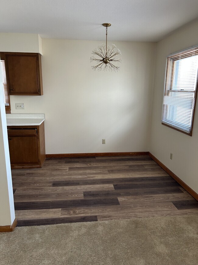 Foto del edificio - 821 S Pasfield St