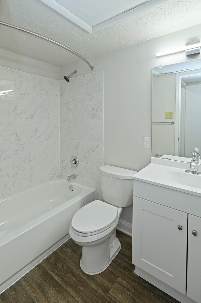 Baño renovado - Bardstown Forest