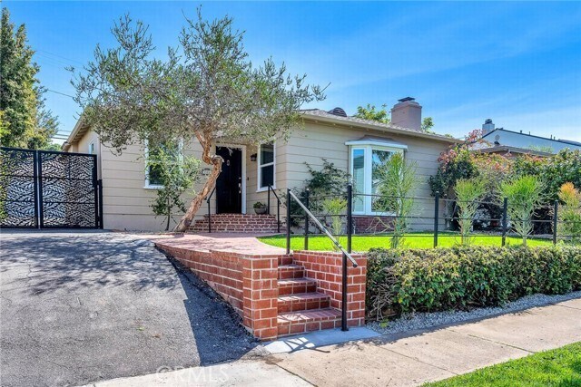 Foto del edificio - 782 N Almar Ave