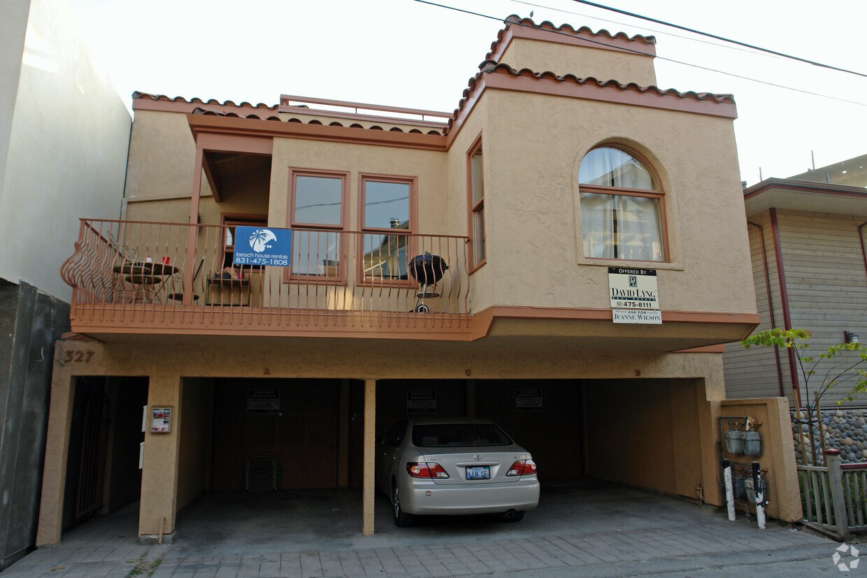 327 Riverview Ave, Capitola, CA 95010 Apartments in Capitola, CA