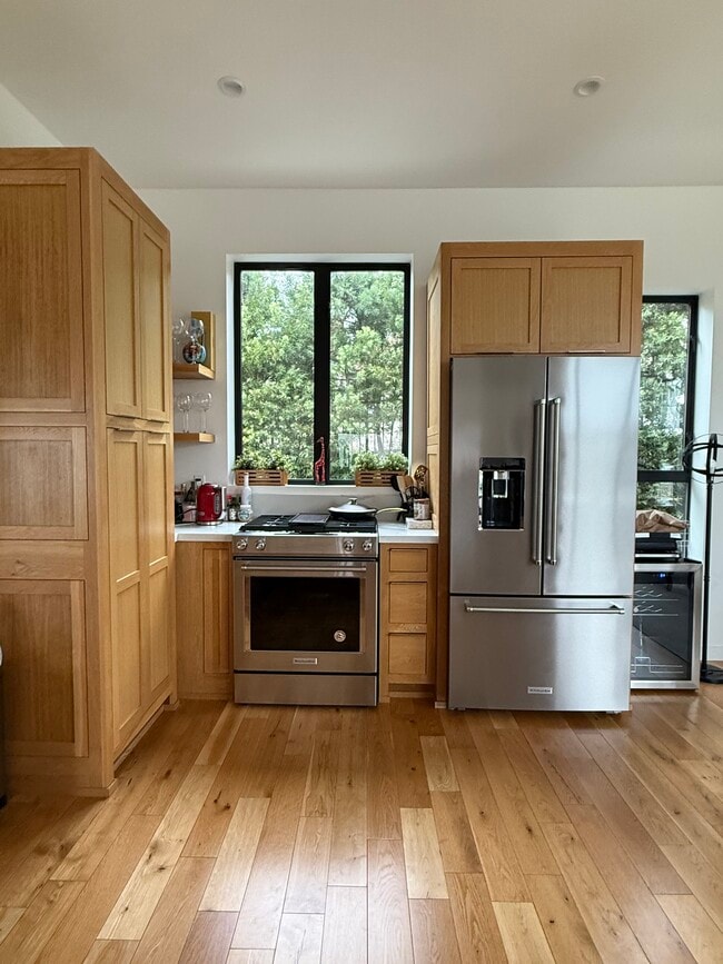 Building Photo - 4054 Jennings Dr