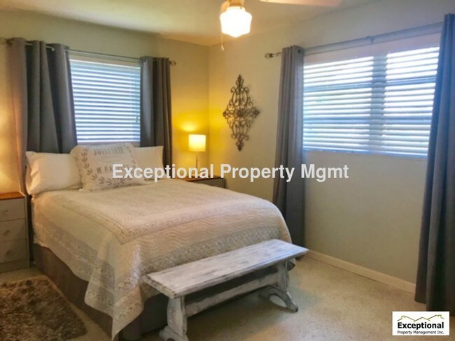 AVAILABLE April! MUST SEE! - AVAILABLE April!  MUST SEE!