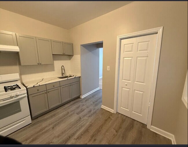 Foto del edificio - 501 Circle Ave