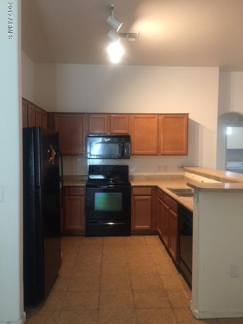 Building Photo - 2401 E Rio Salado Pkwy