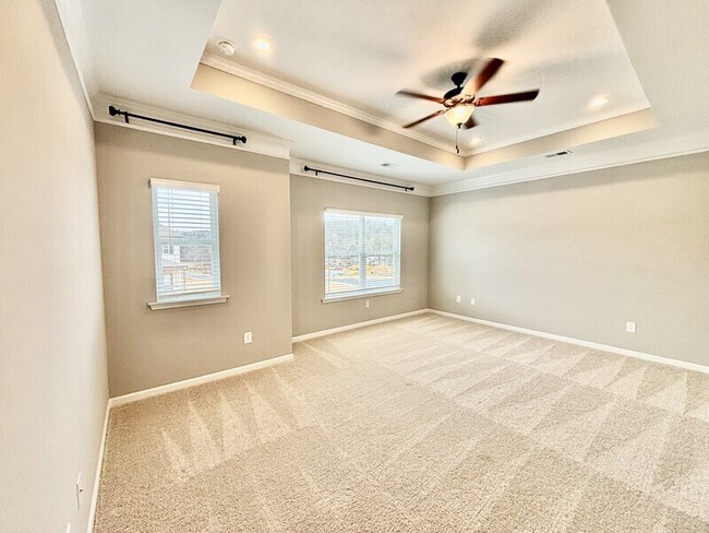 Building Photo - 401 Perth Dr