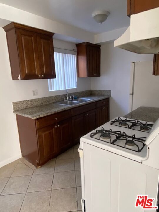 Foto del edificio - 5426 Blackwelder St