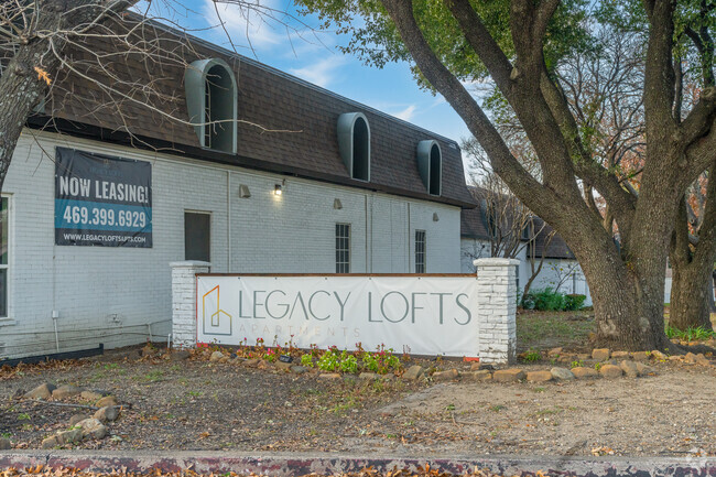 Entrada de lofts heredados - Legacy Lofts