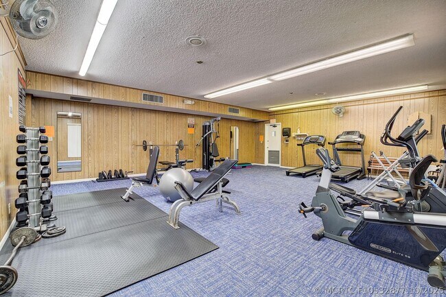 Foto del edificio - 7940 NW 50th St