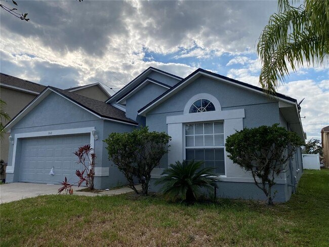 Building Photo - 102 Thornbury Ln