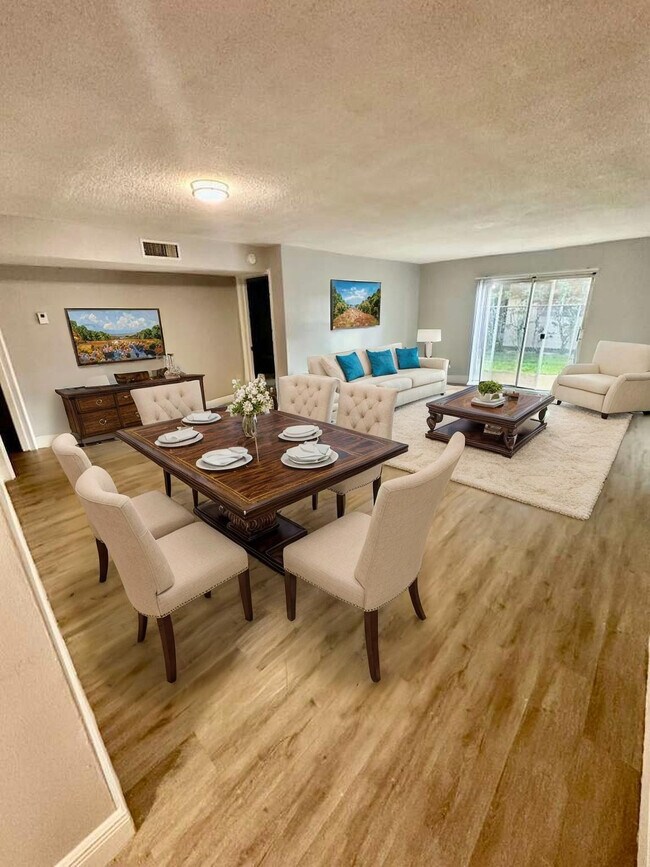 Building Photo - 1740 NW 60th Ave