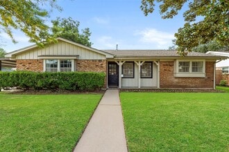 Building Photo - 3214 Flamborough Dr