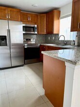 Building Photo - 6866 NW 173rd Dr