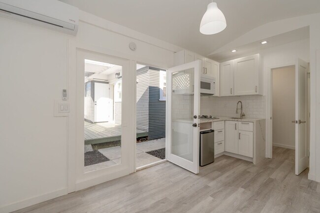 Foto del edificio - 4410 Park Blvd