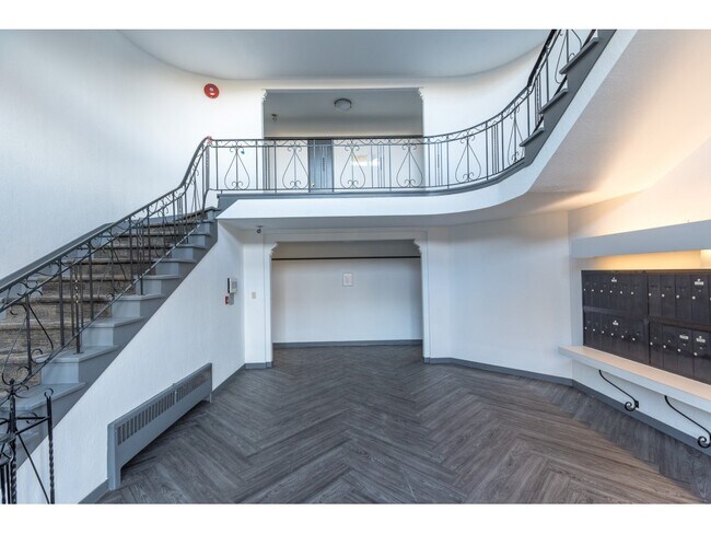 Photo du bâtiment - 5600 Dalhousie Road