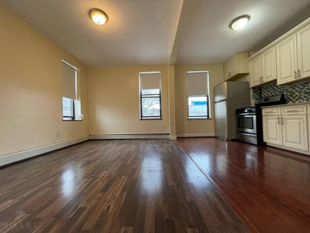 Foto del edificio - 1 bedroom in BROOKLYN NY 11237