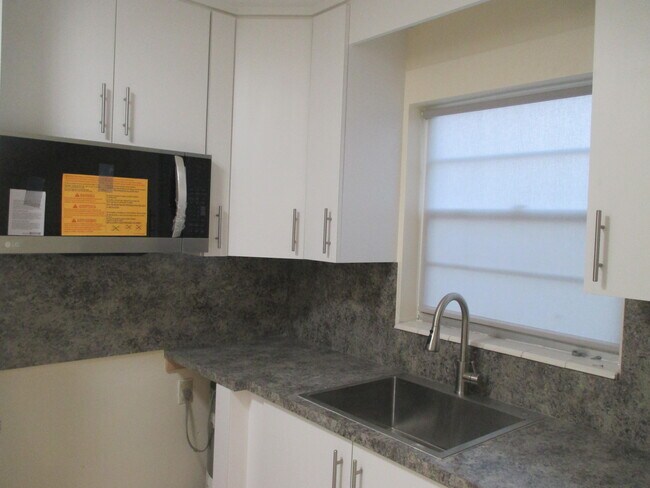 Foto del edificio - 31 Canterbury B