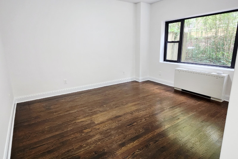 Primary Photo - 4-5 E 56th St