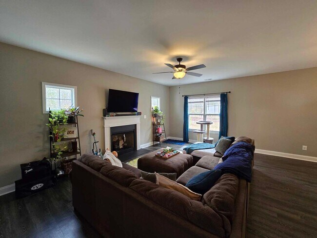 Foto del edificio - Rental in Stedman less than 3 years old!
