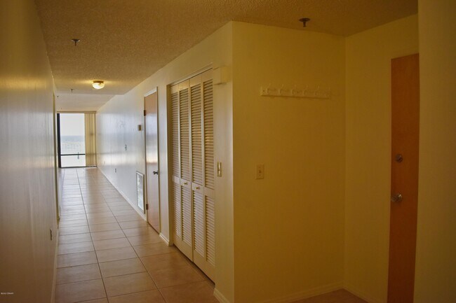 Foto del edificio - 3743 S Atlantic Ave