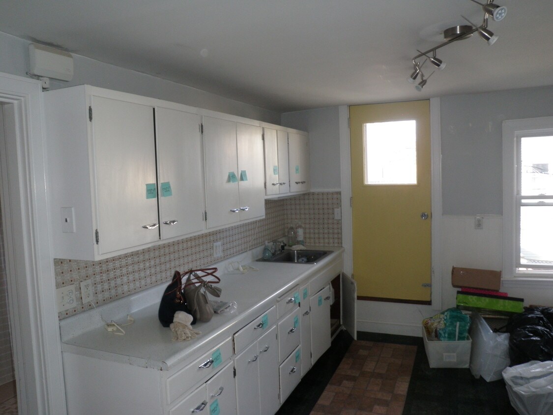 Primary Photo - 29 Green St