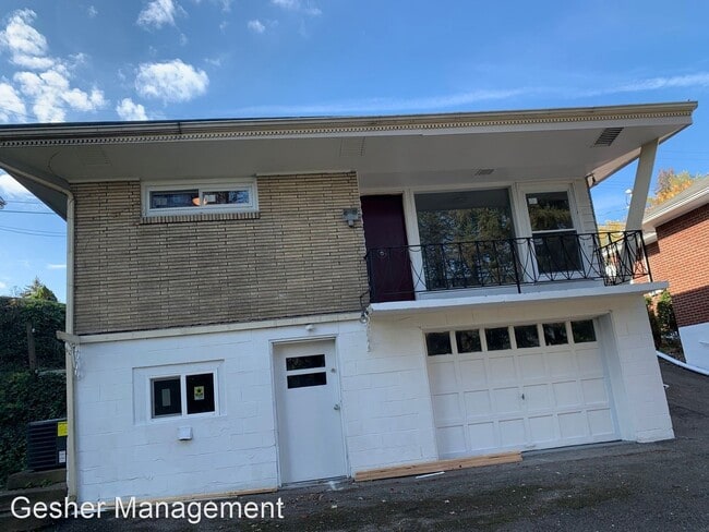 Building Photo - 2 br, 1 bath House - 4029 B Dowling Ave