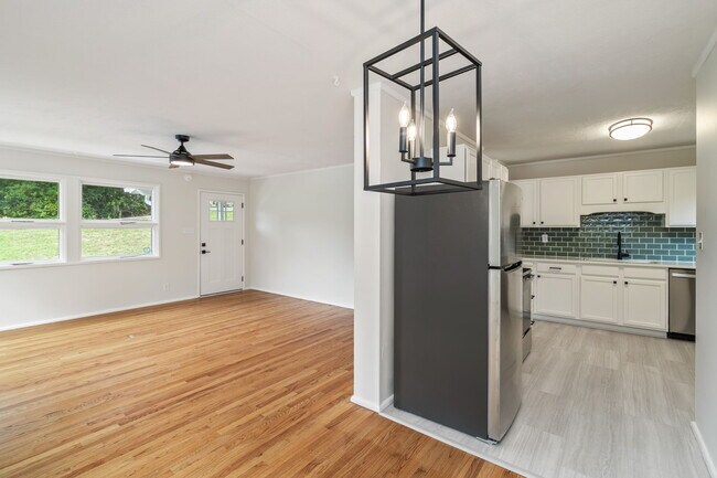 Foto del edificio - 1316 Huntington Rd