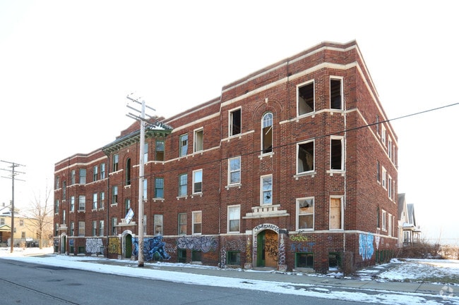 Building Photo - 1633 Marquette St