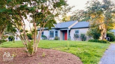 Building Photo - 2935 Lamkin Way