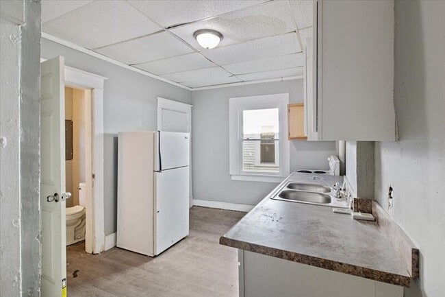 Foto del edificio - 3502 N Kenwood Ave