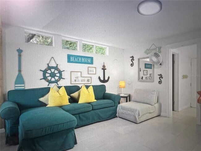 Foto del edificio - 1544 Carmel Ave