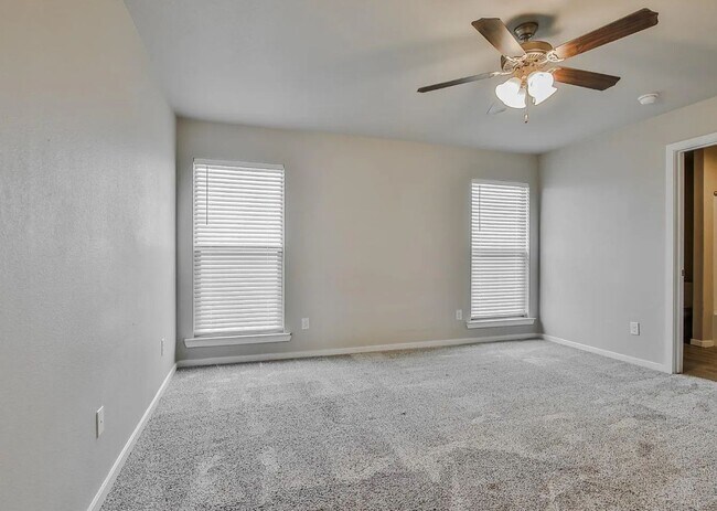 Foto del edificio - Beautiful brick home in Upland Crossing!