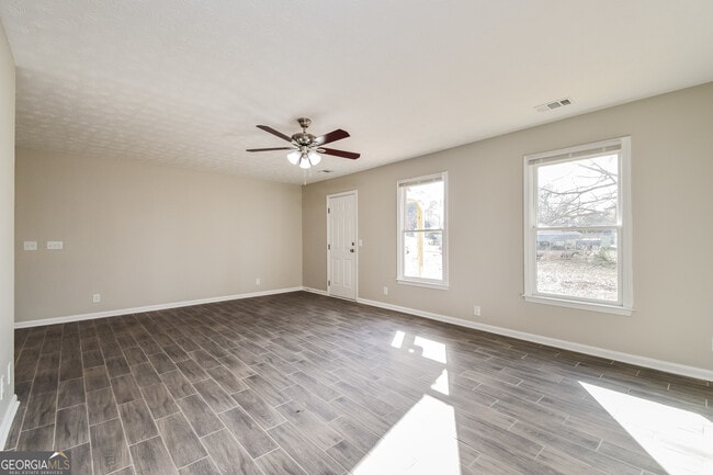 Building Photo - 1209 Claywill Cir