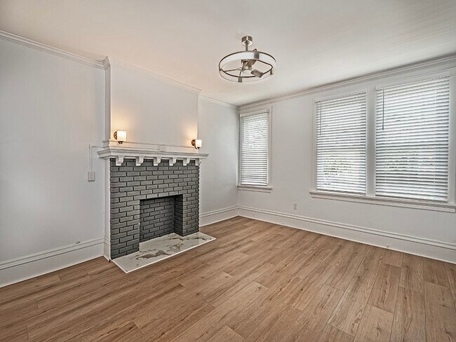 Foto del edificio - 624 N Sheridan Ave