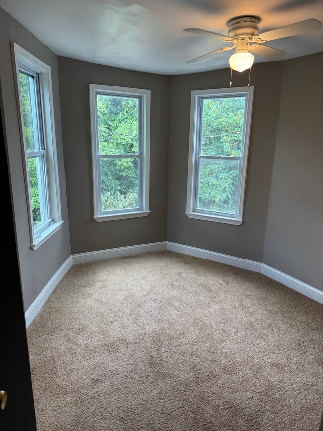 Foto del edificio - 1722 E Lanvale St