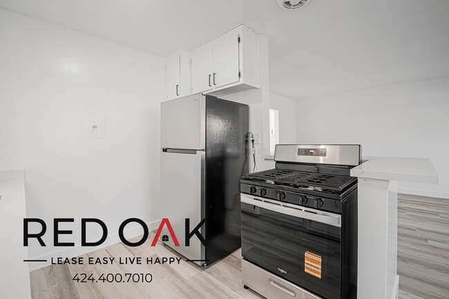 Foto del edificio - 6501 Cherry Ave