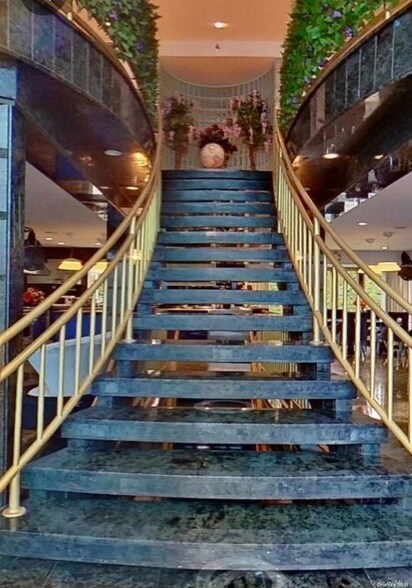 Foto del edificio - 215-40 27th Ave