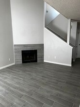 Building Photo - 817 Quail Ln
