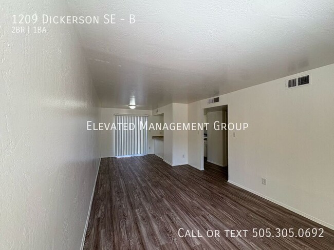 Foto del edificio - 1209 Dickerson Dr SE