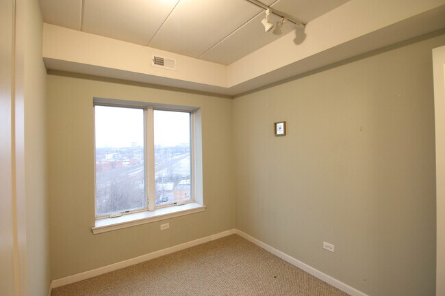 Foto del edificio - 2272 S Archer Ave