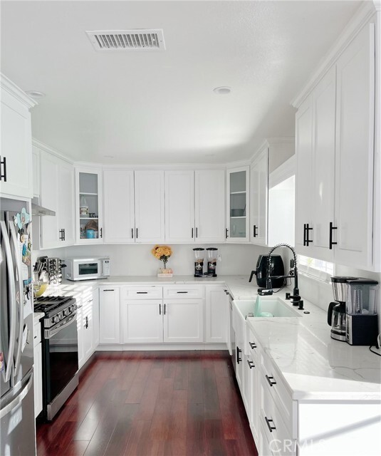 Foto del edificio - 3511 Canehill Ave