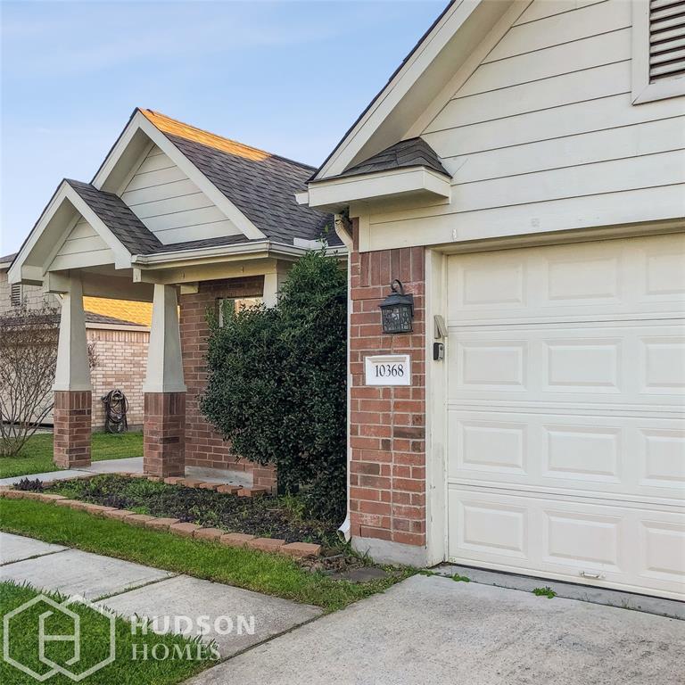 Primary Photo - 10368 Stone Gate Dr