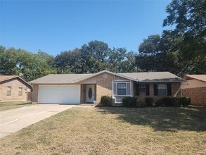 Building Photo - 6401 Melinda Dr
