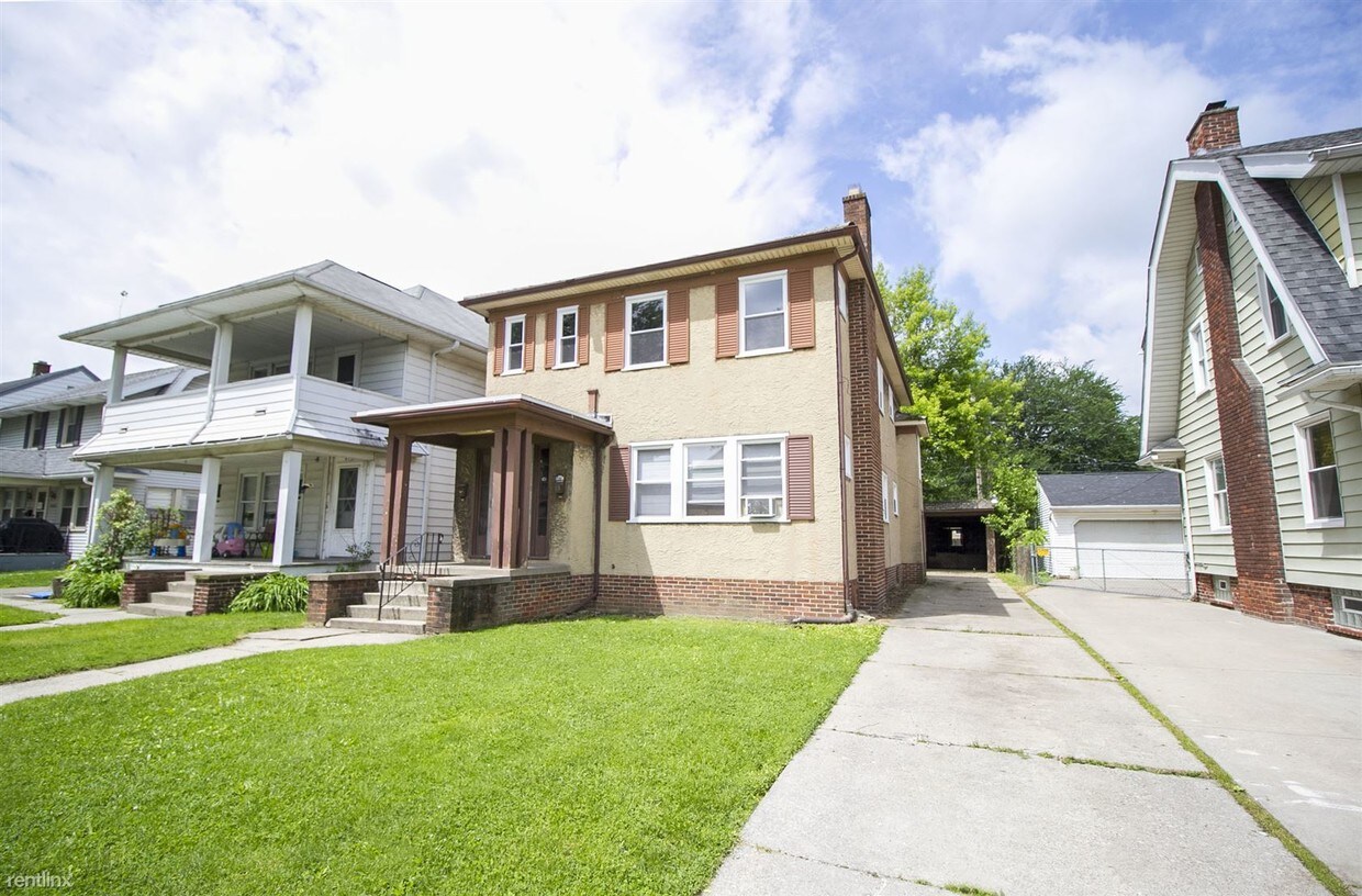 4159 N Lockwood Ave, Toledo, OH 43612 Townhome Rentals in Toledo OH