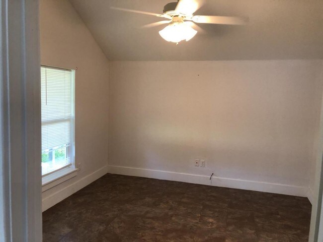 Foto del edificio - 719 S Pearl St