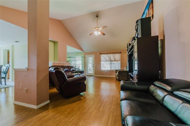 Foto del edificio - 11406 Birchover Ln