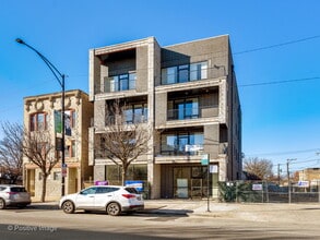 Building Photo - 2518 W Division St