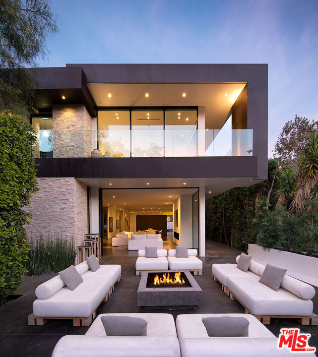 Foto principal - 1424 Rising Glen Rd