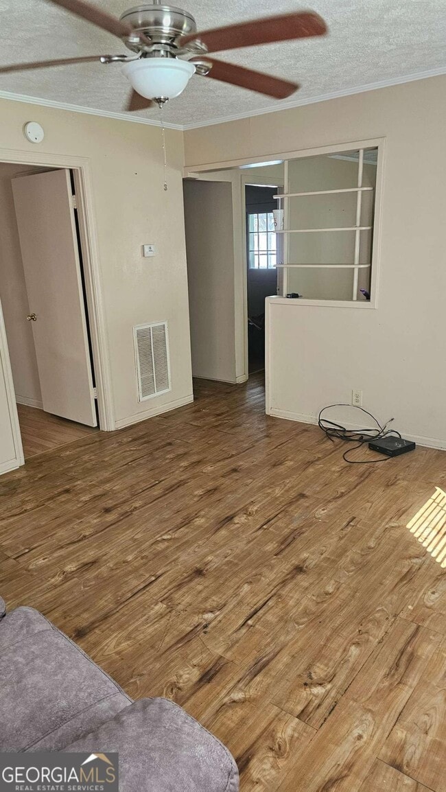 Building Photo - 447 GA-87