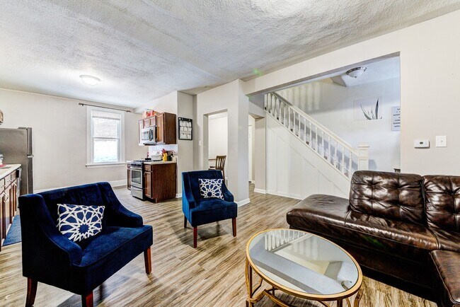 Foto del edificio - Available August  2026 - Beautiful 2.5 Bedroom, 1 Bath Home in Mt. Washington Area!