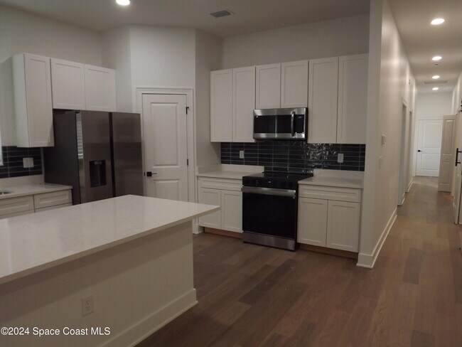 Foto del edificio - 2261 Highland Ave